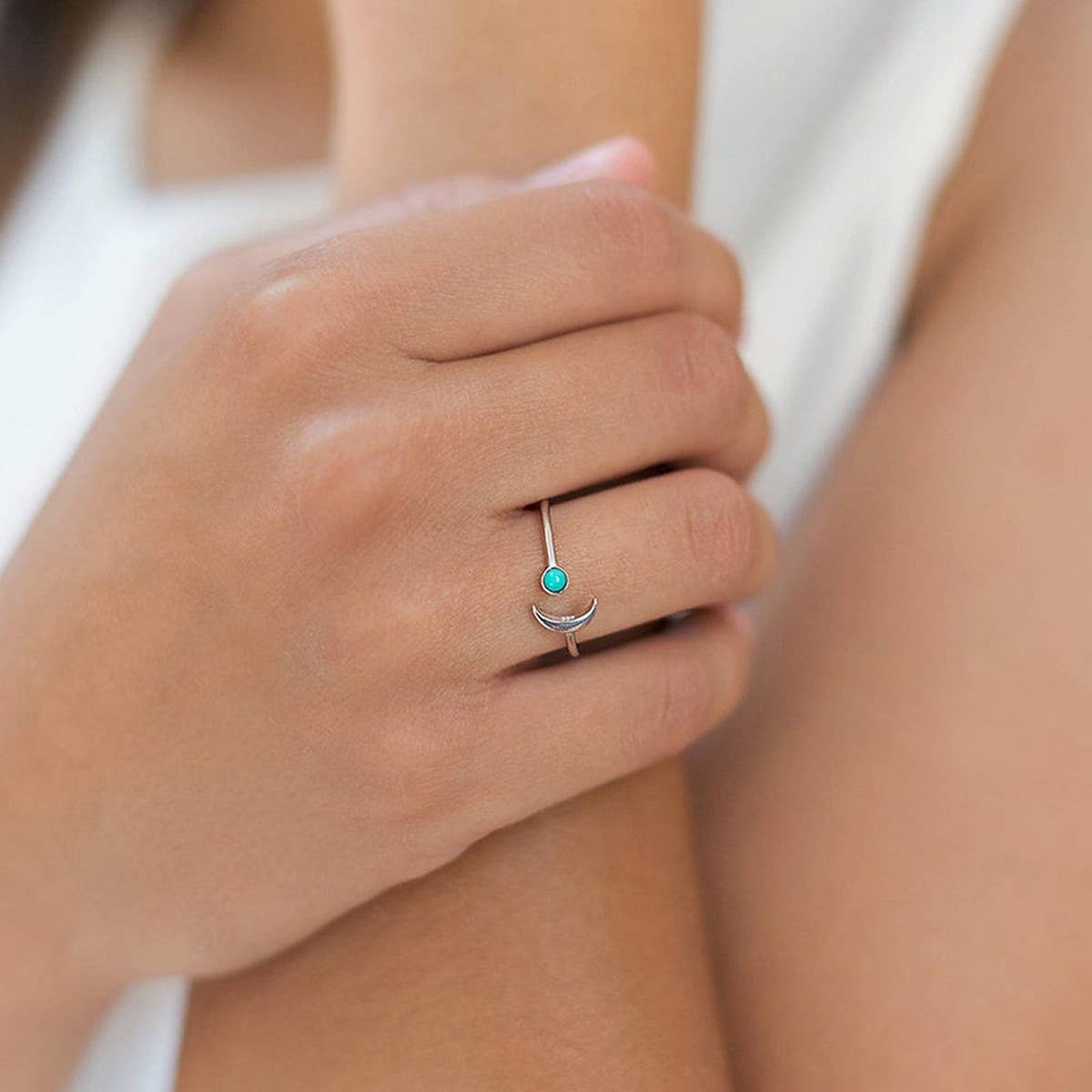 SIMPLE AND COOL MOON CREATIVE RING OPEN RING