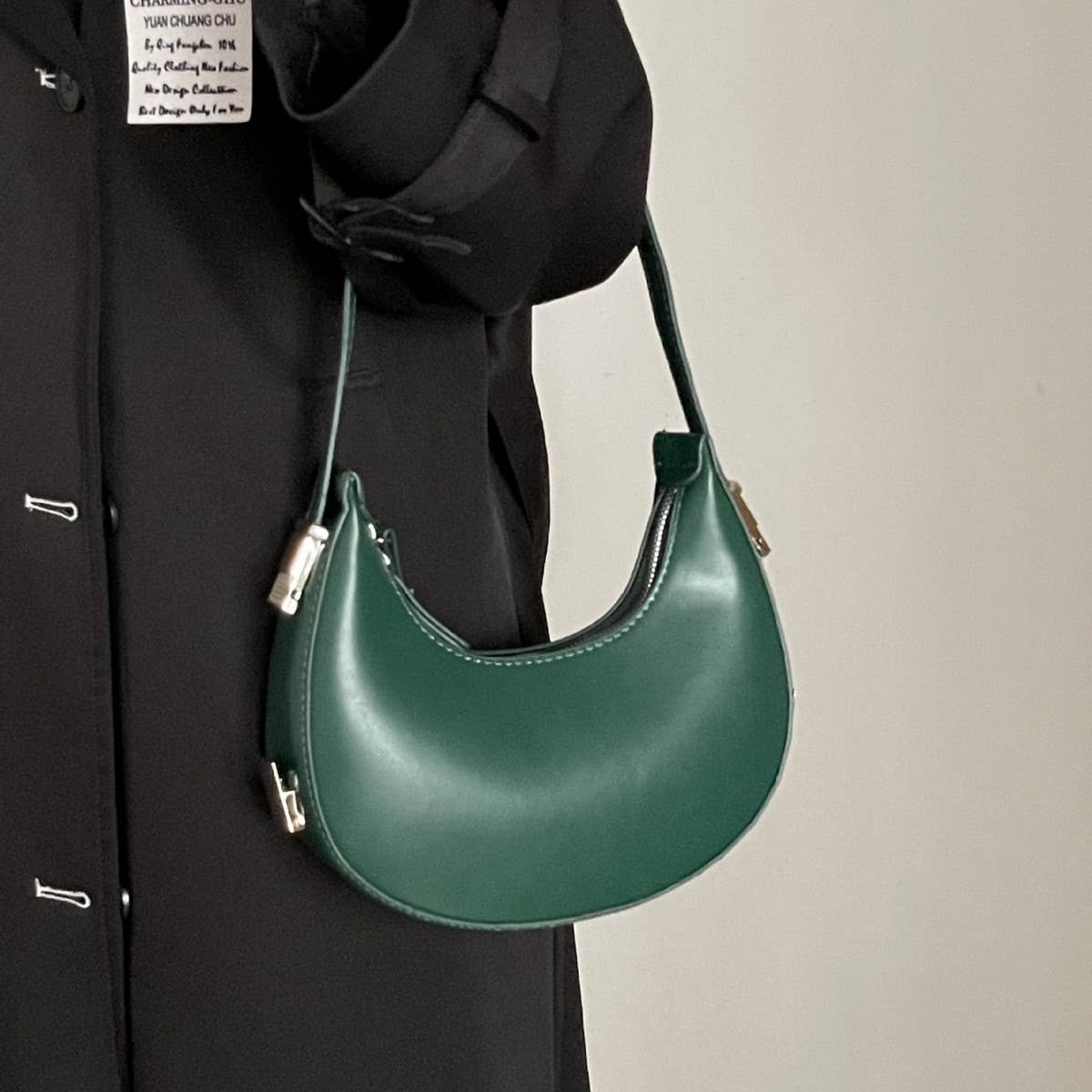 CWAB4834_NEW VERSATILE CRESCENT-SHAPED UNDERARM BAG