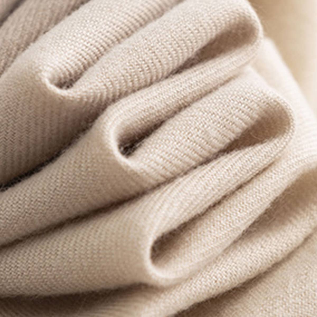 Gradient Winter Scarf ? Warm & Stylish Wrap