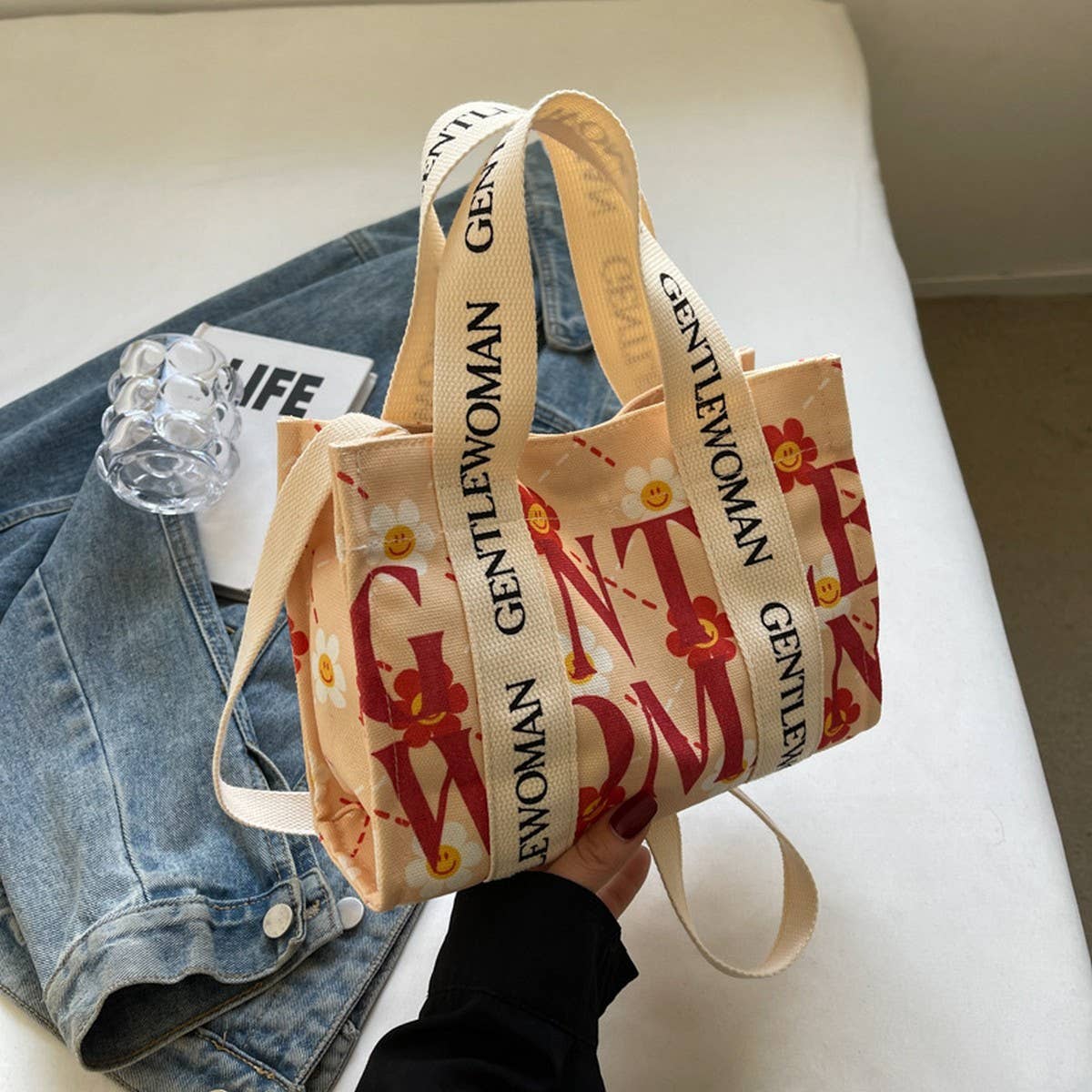 CASUAL PRINTED LETTER CANVAS BAG_CWAB2674