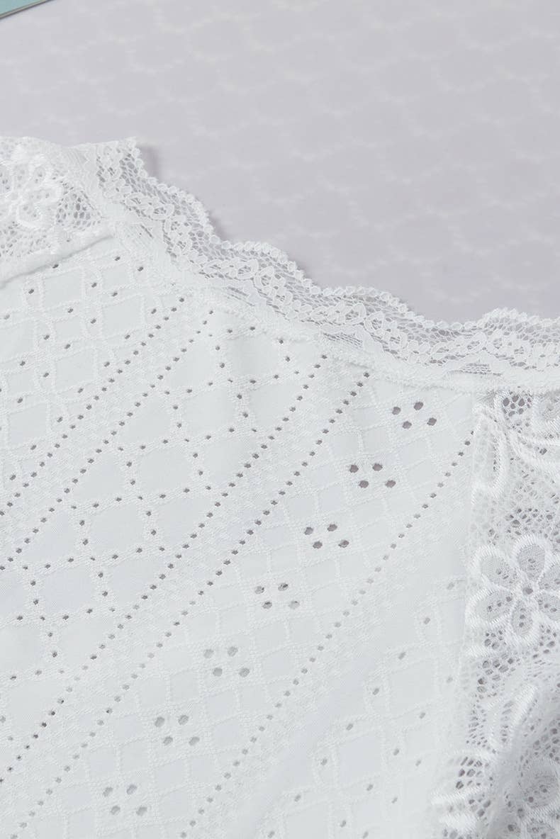 Lace patchwork V-neck short-sleeved T-shirt