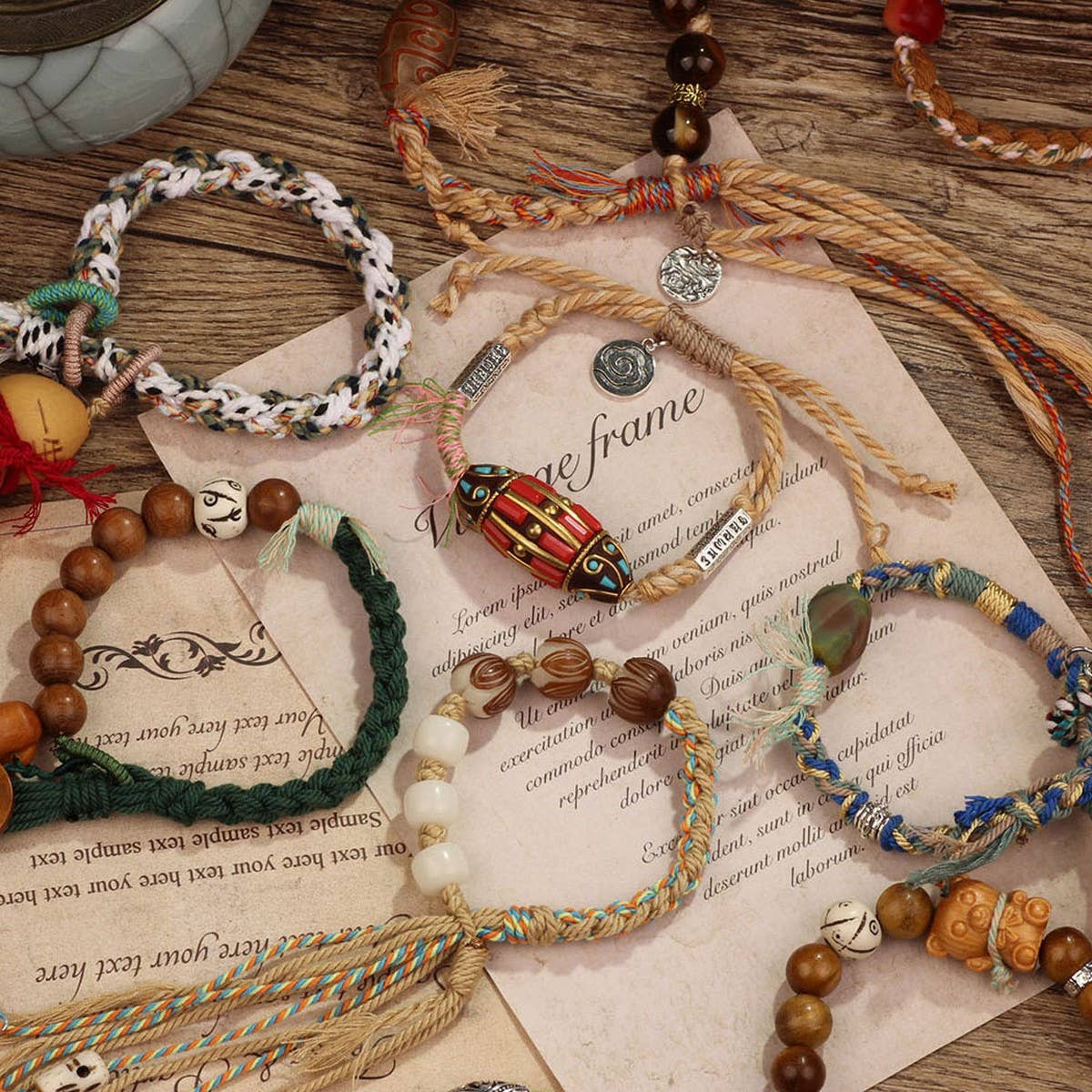 RETRO ETHNIC STYLE HAND-WOVEN TASSEL BRACELET_CWAJE3962