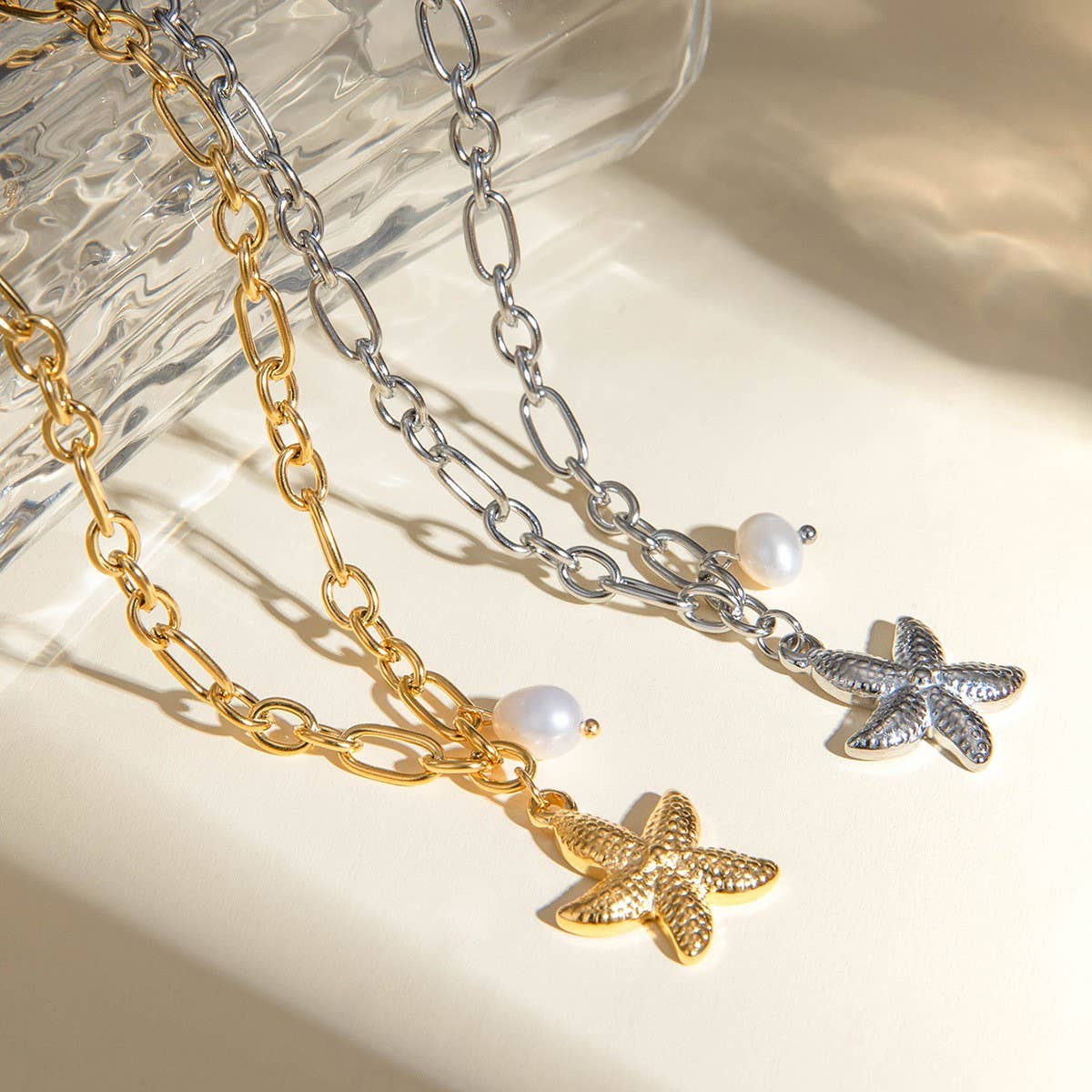 DELICATE STARFISH PEARL PENDANT NECKLACE