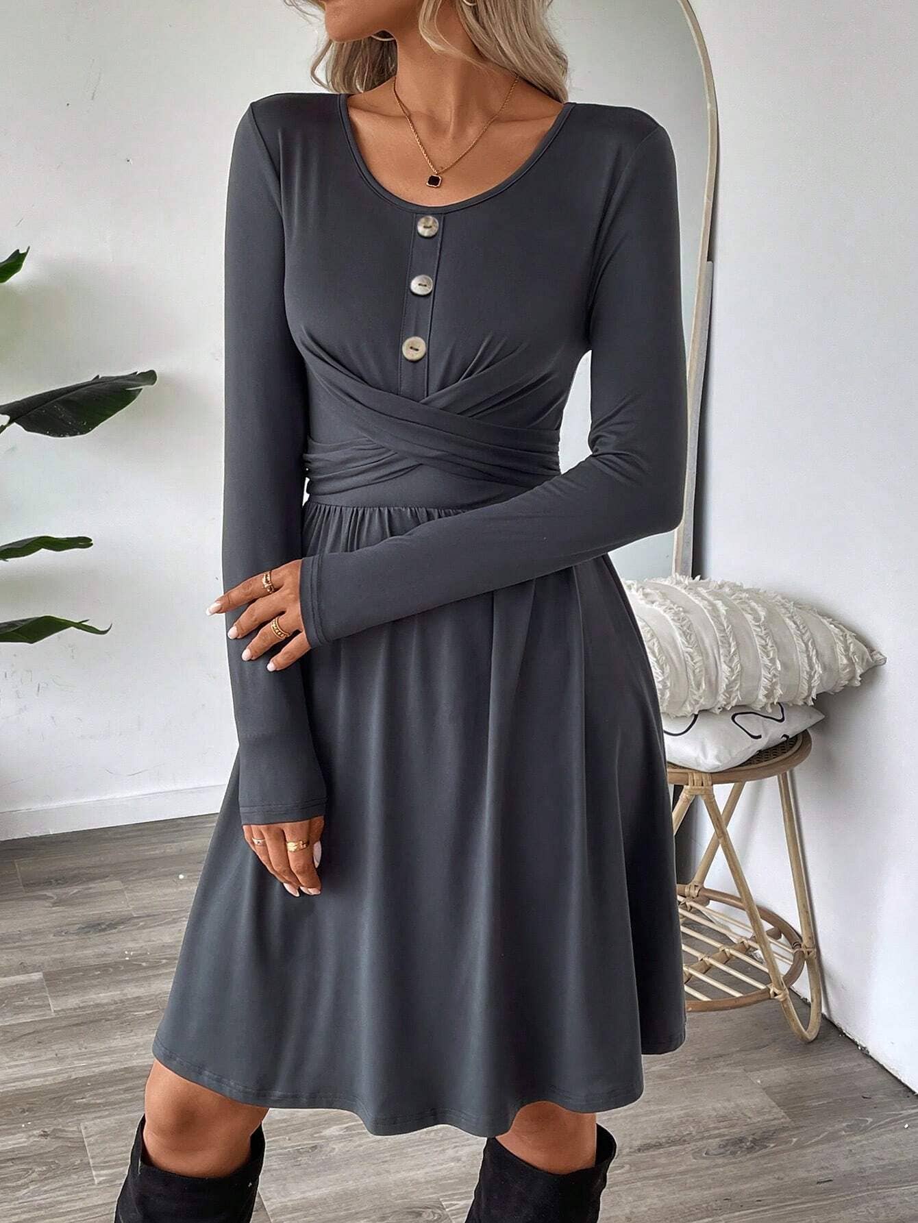 SIMPLE FASHION HIGH-WAISTED MID-LENGTH DRESS