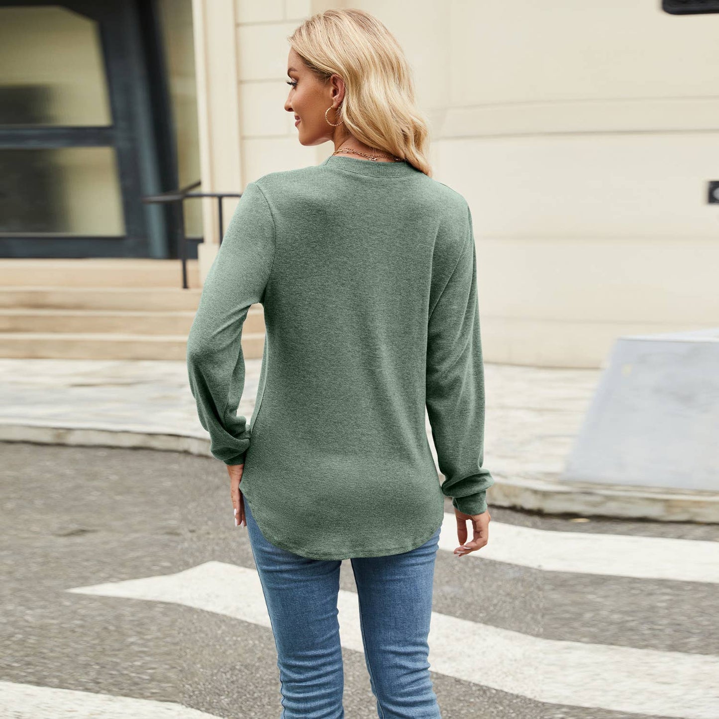 SOLID COLOR CREW-NECK LONG SLEEVE FASHION T-SHIRT