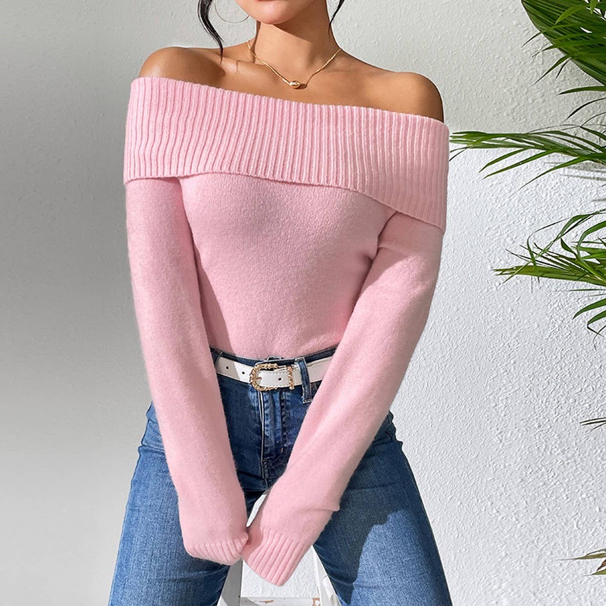 Slim-fit lapel solid color one-line shoulder sweater