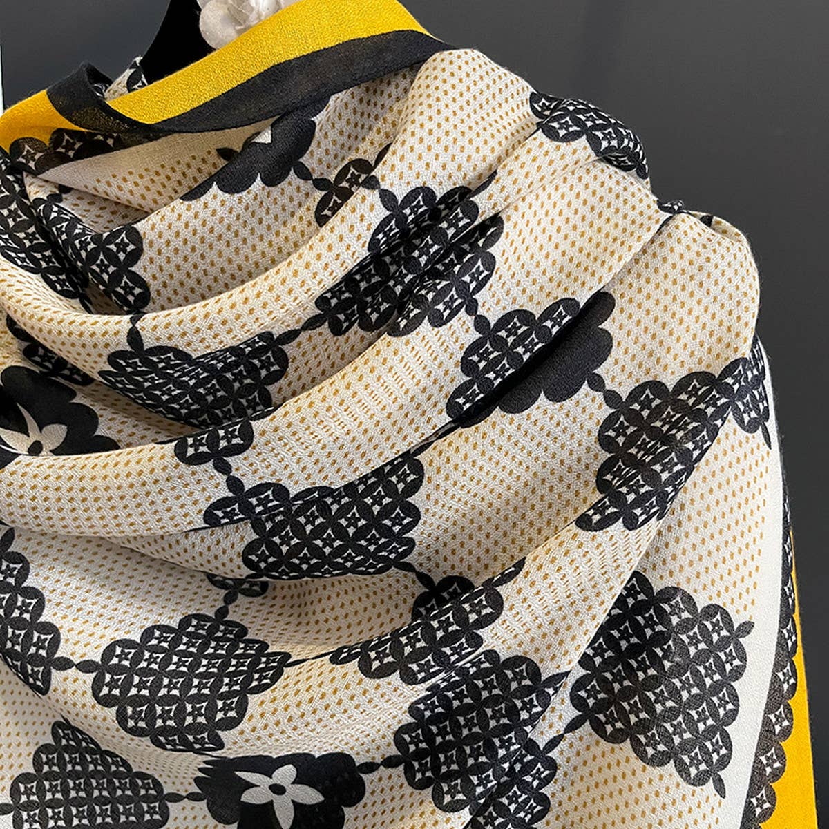 SIMPLE AND POPULAR THIN SHAWL SCARF