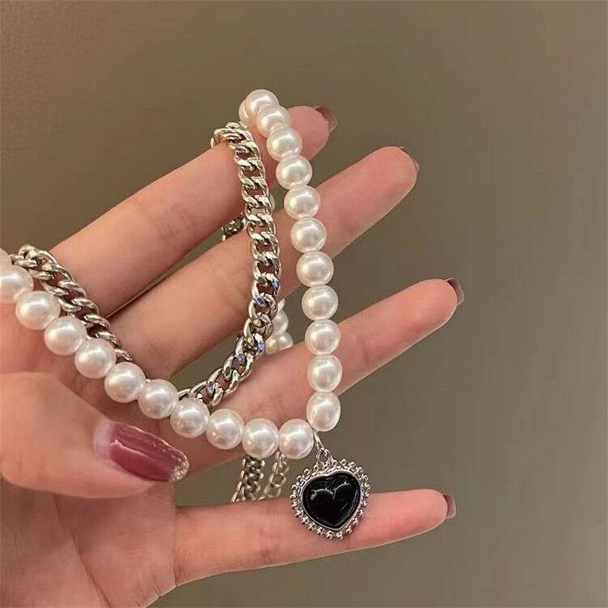 TEMPERAMENT EXAGGERATED HEART PENDANT NECKLACE