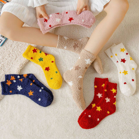 CHRISTMAS STAR PATTERN COZY SOCKS