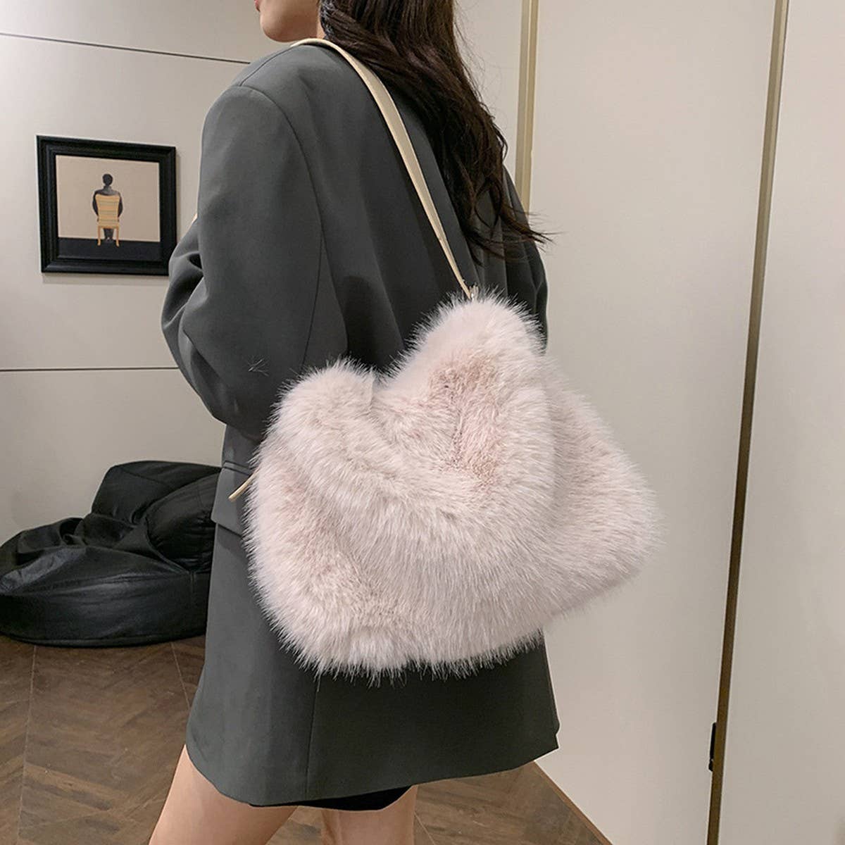 WINTER FAUX FOX FUR ONE SHOULDER FASHION PLUSH BAG_CWAB4009