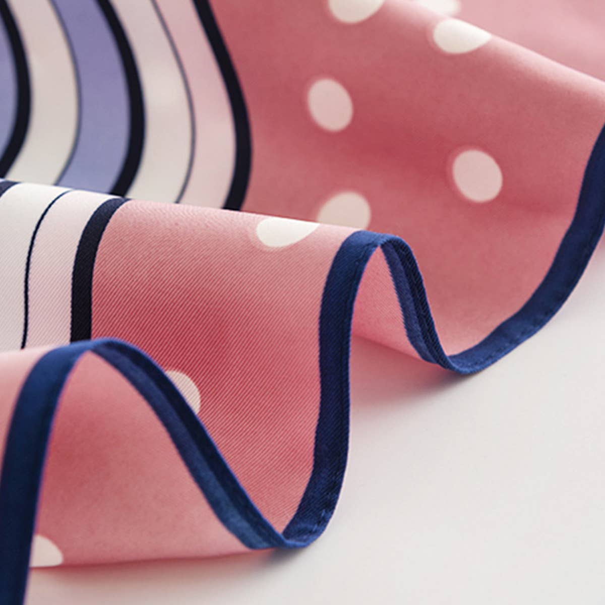 VINTAGE CIRCLE PRINT SQUARE SCARF