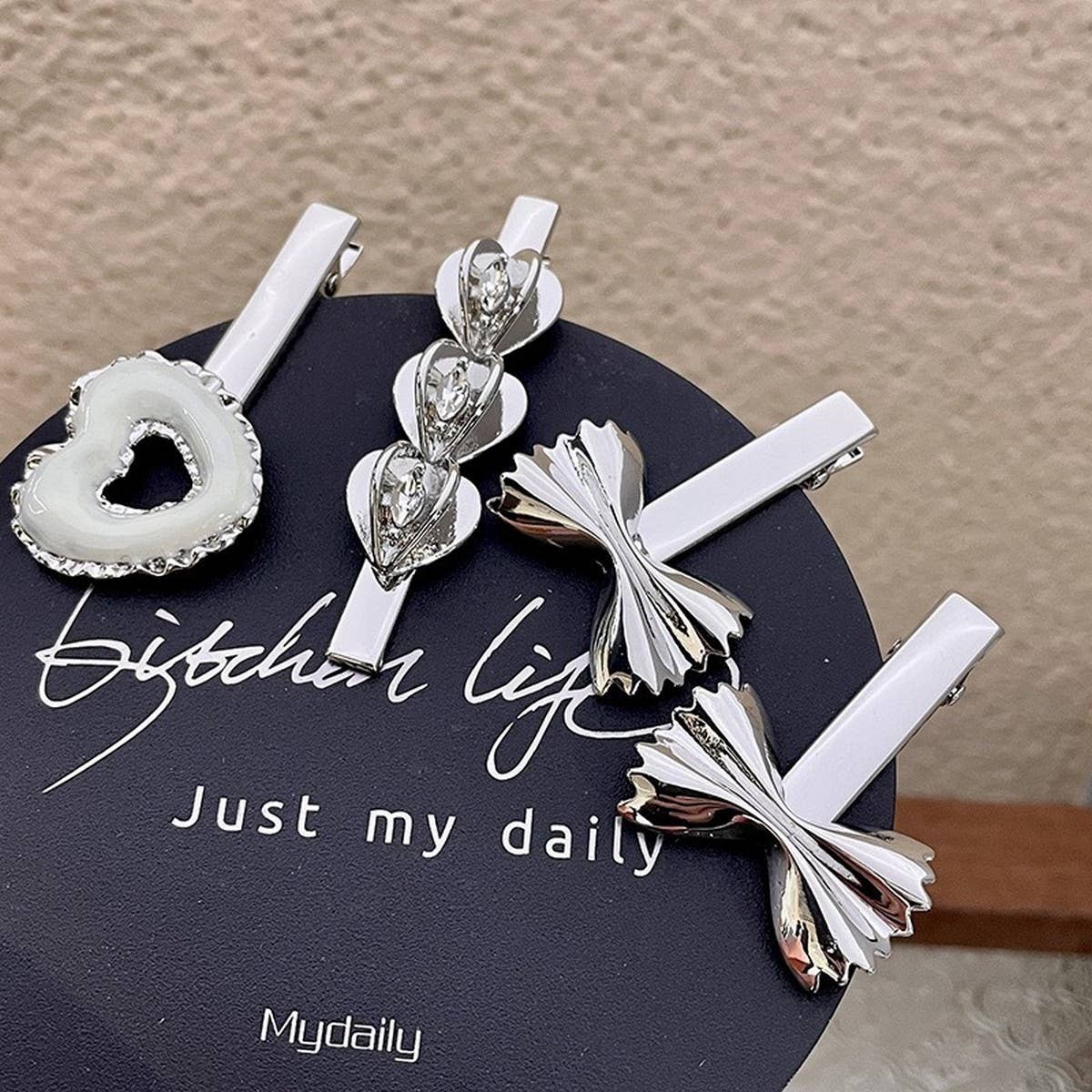 SILVER CHEESE HEART DONUT HAIRPIN DUCKBILL HAIRPIN