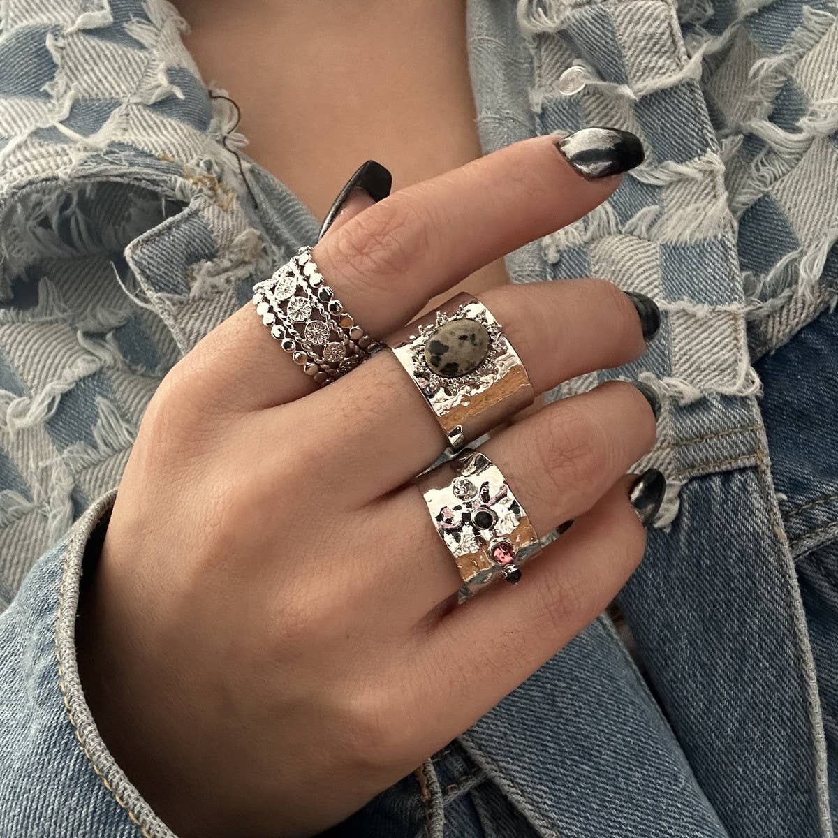 FASHIONABLE METALLIC PLEATED KNUCKLE RING SET