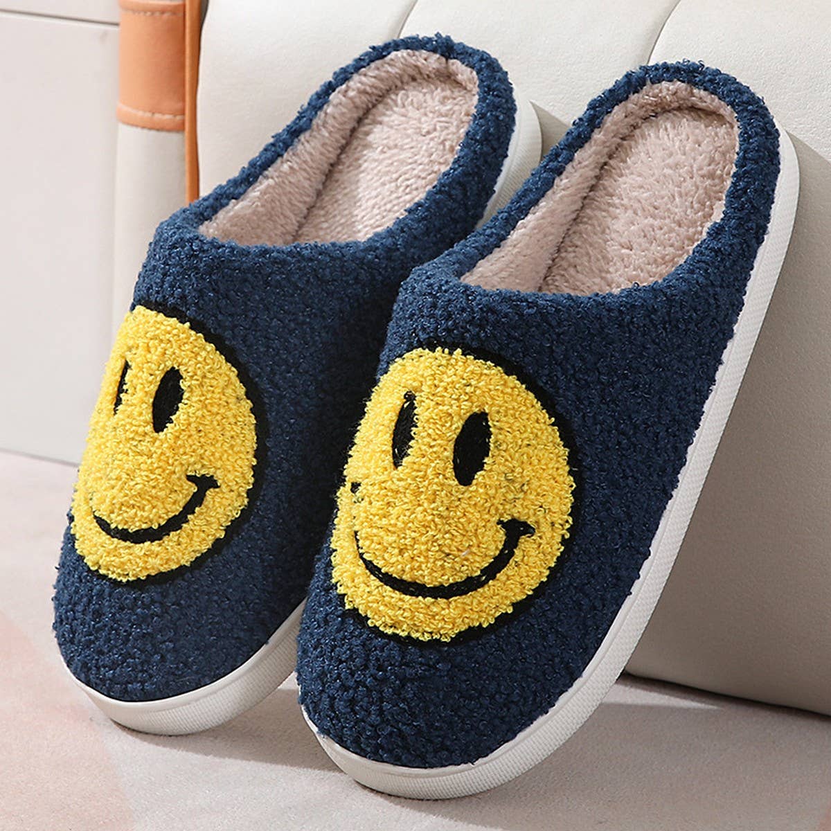 Cute Cartoon Smiling Face Fabric Slippers