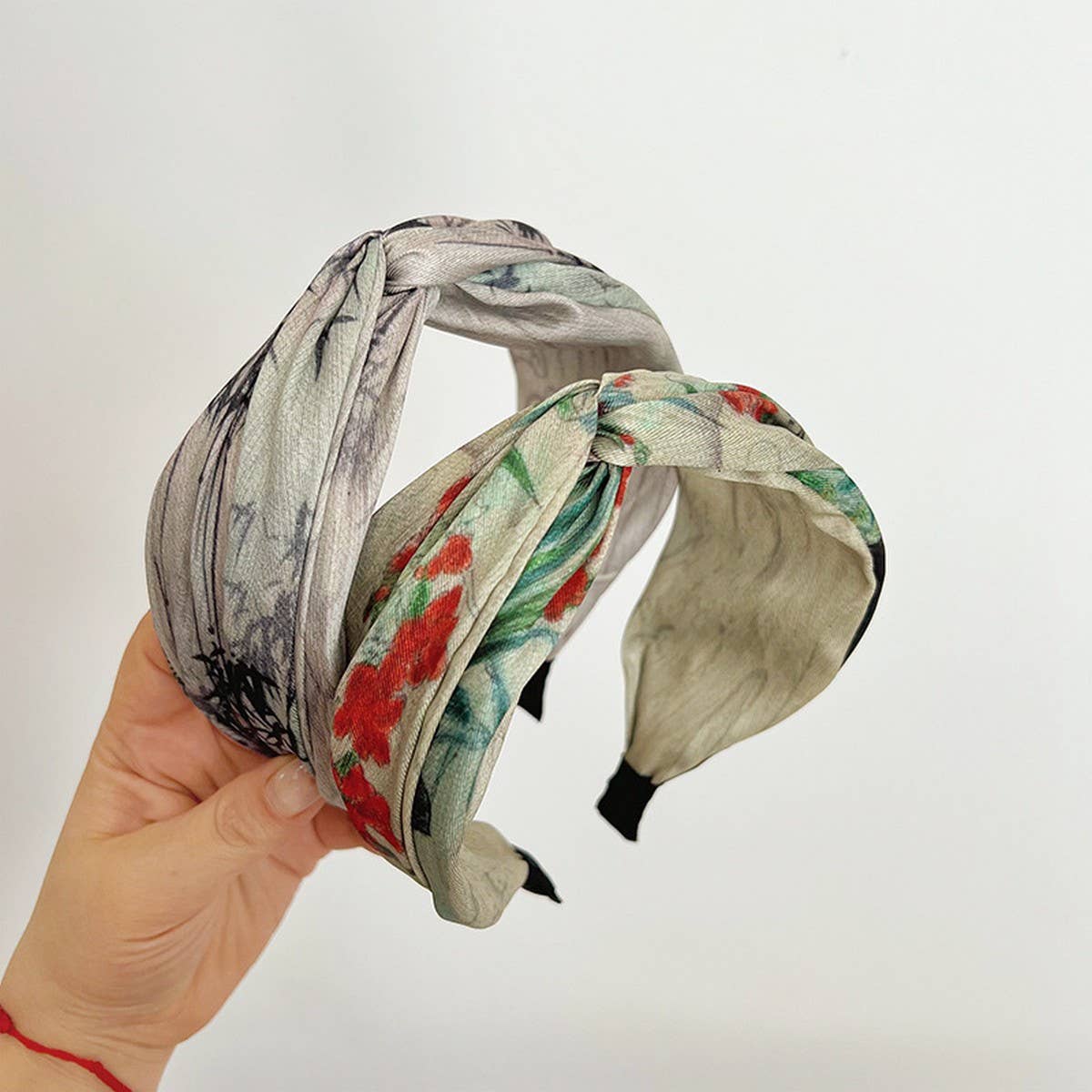 RETRO OIL PAINTING WIDE BORDER VERSATILE HEADBANDS_CWAHA1150