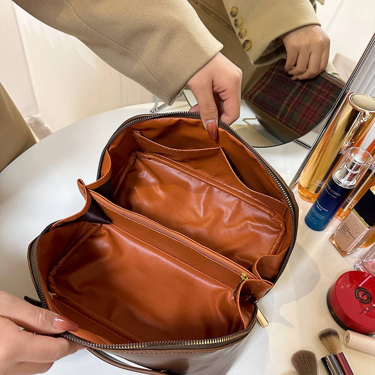 NEW RETRO PLAID HAND-HELD FLAT PU COSMETIC BAG_CWAB4386