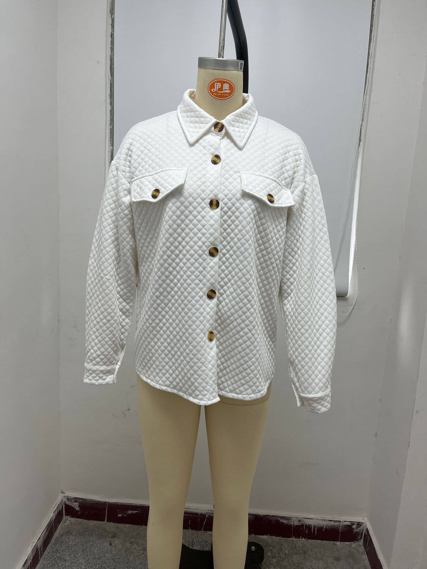Solid-color diamond-shaped light casual jacket
