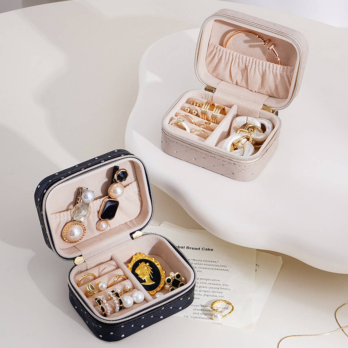 CREATIVE MINI PORTABLE TRAVEL JEWELRY STORAGE BOX