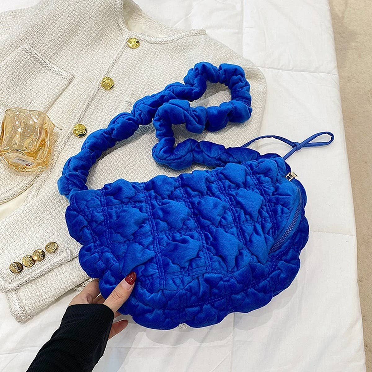 Velvet Fuzzy Puffy Cloud Shoulder Bag_CUAB00510