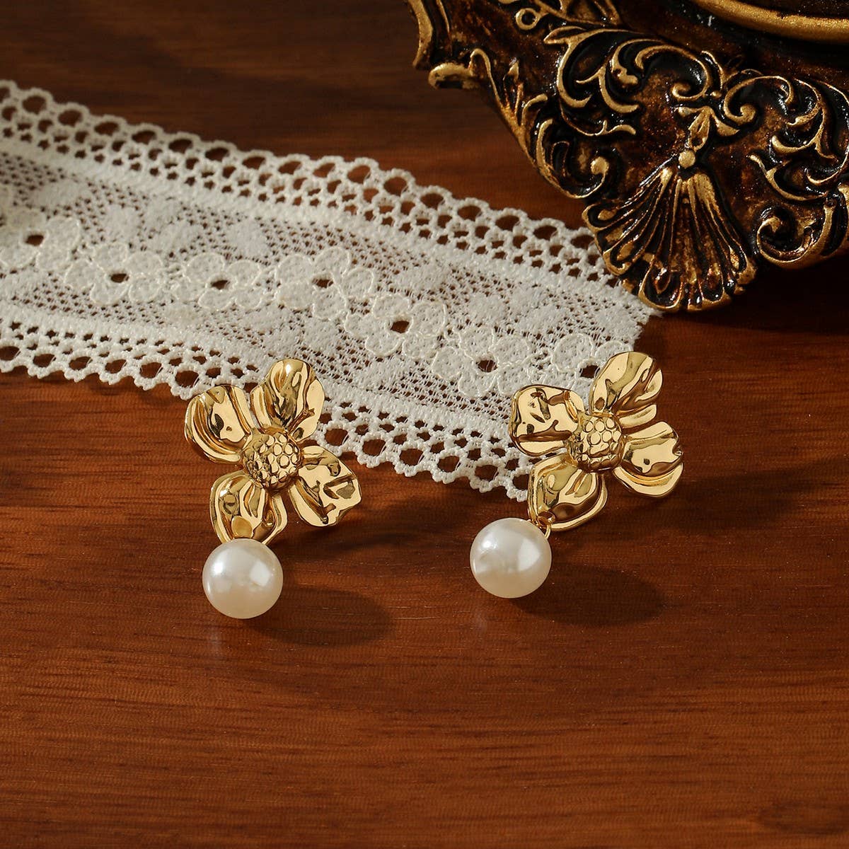 VINTAGE HIGHLIGHT BEAD TITANIUM STEEL EARRINGS