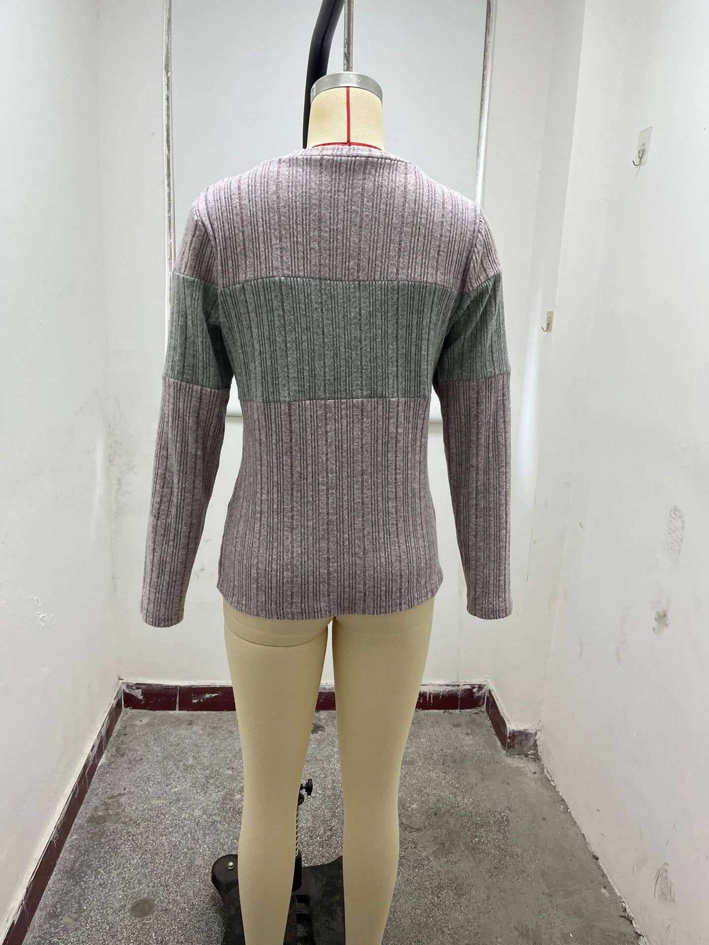 SPLICED CREW NECK LONG SLEEVE TOP T-SHIRT