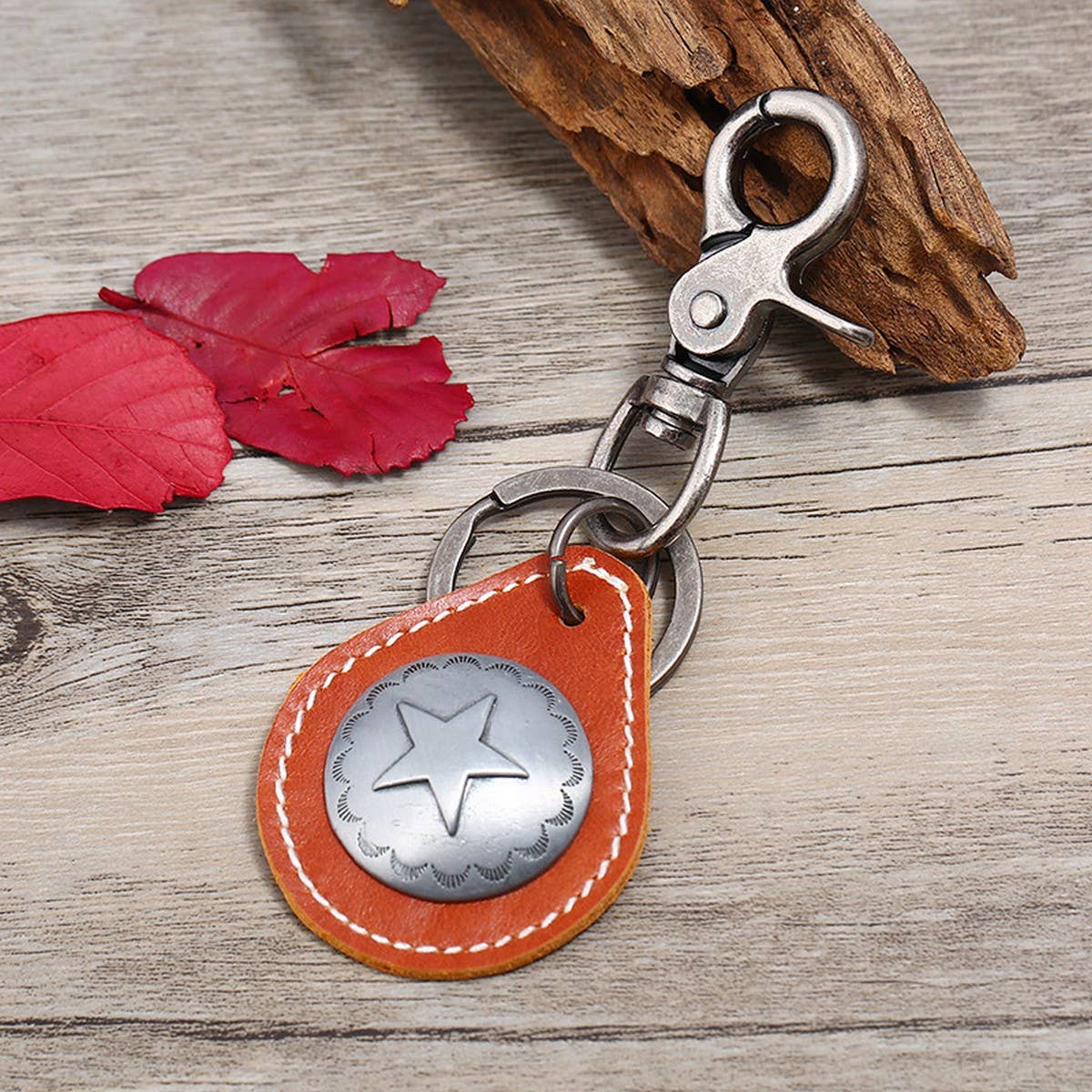 MEN'S FIVE-POINTED STAR ALLOY COWHIDE KEYCHAIN