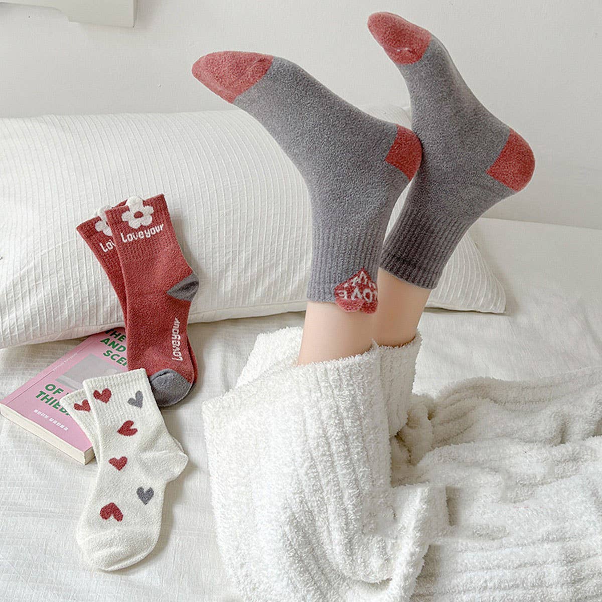 HOME WARM FAUX MINK PLUSH MIDDLE SOCKS