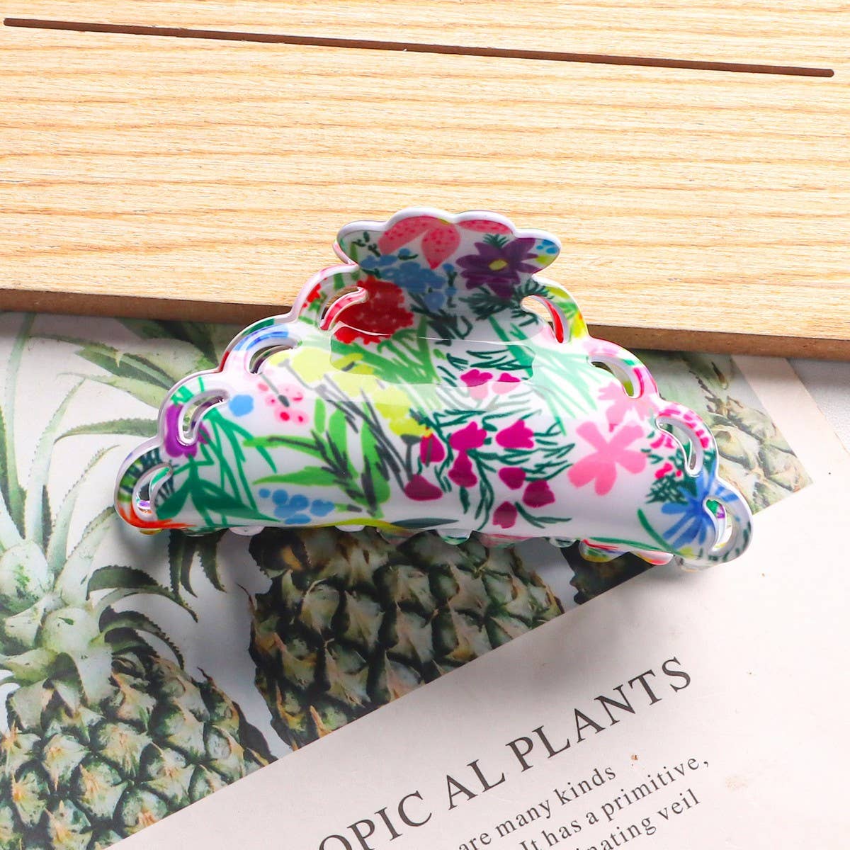 CWAHA1419_ACETIC ACID PLANT FLOWERS IRREGULAR HAIR CLAW CLIP