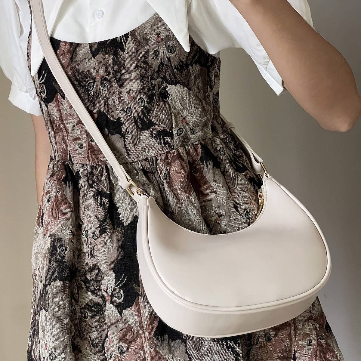 CWAB4835_SIMPLE CASUAL CRESCENT-SHAPED SHOULDER HANDBAG