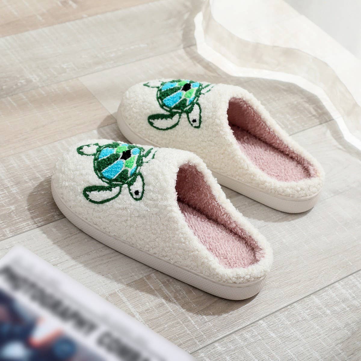 2024 WINTER TURTLE EMBROIDERED COTTON SLIPPERS_CWSHS0875