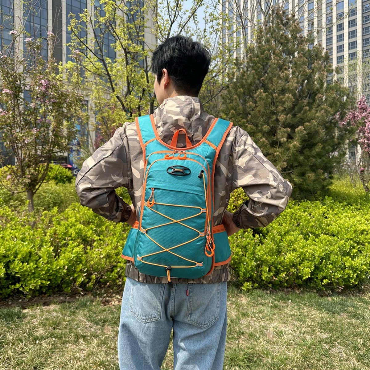 Unisex Hydration Pack for Hiking & Cycling_CWAB5432