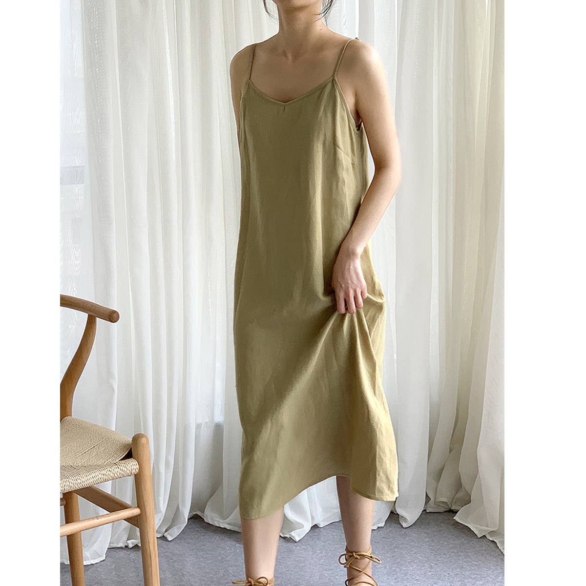Everything with solid color simple strap dress