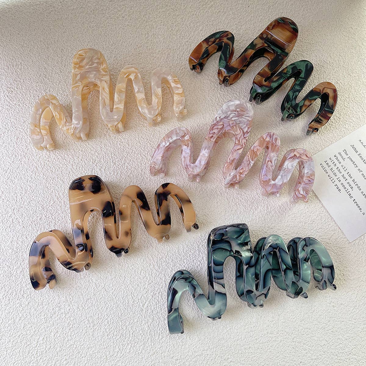 Wavy Hair Claw - Luxe Large Volume Shark Clip_CWAHA1337