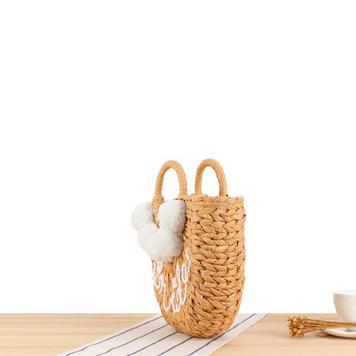 CUTE FUR BALL PORTABLE STRAW BAG_CWAB2101