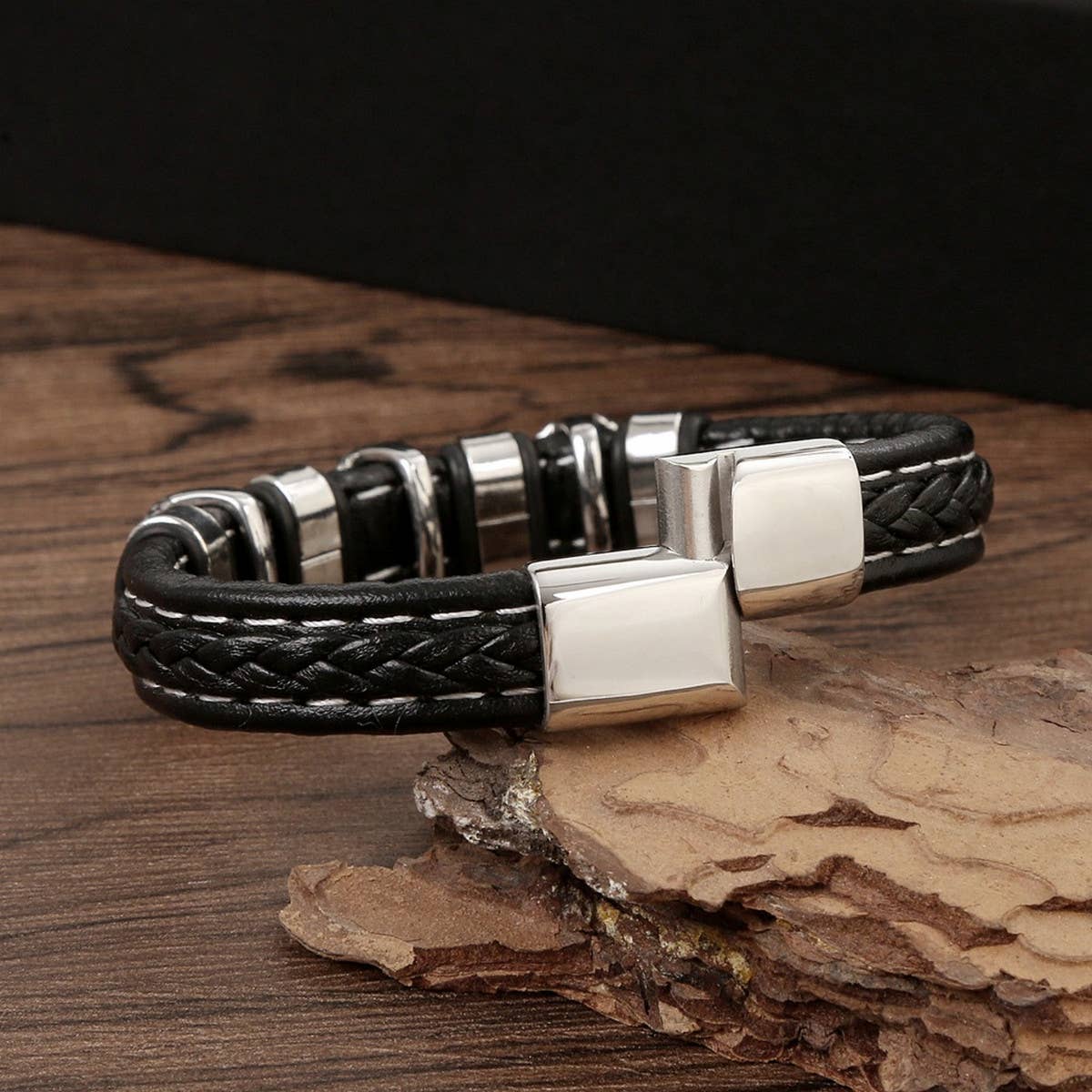 TRENDY RETRO SKULL BRAIDED BRACELET