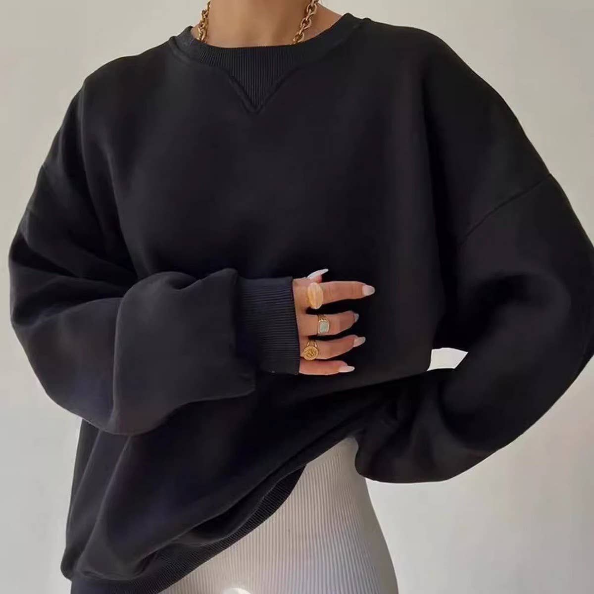Slouchy thick round neck pullover hoodie
