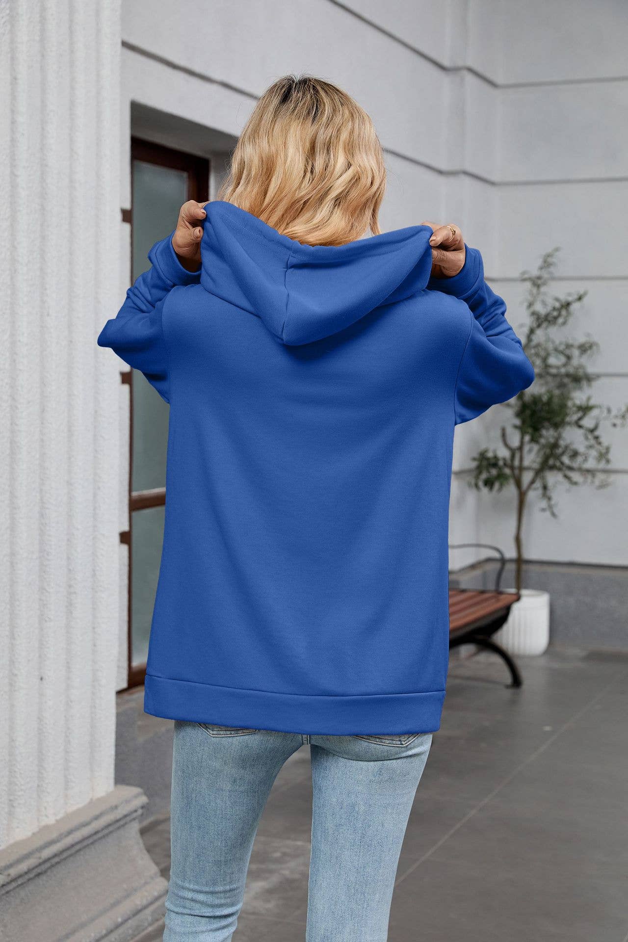 Zipper hooded pocket long-sleeved sweatshirt