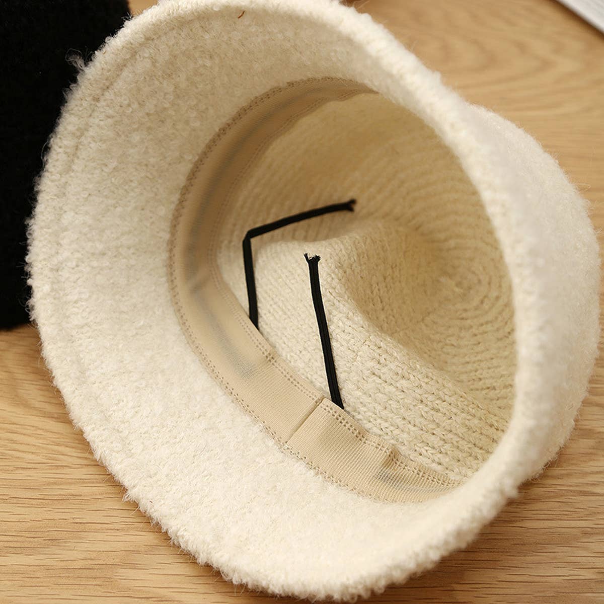 WARM EAR PROTECTION FACE BUCKET HAT_CWAB2851