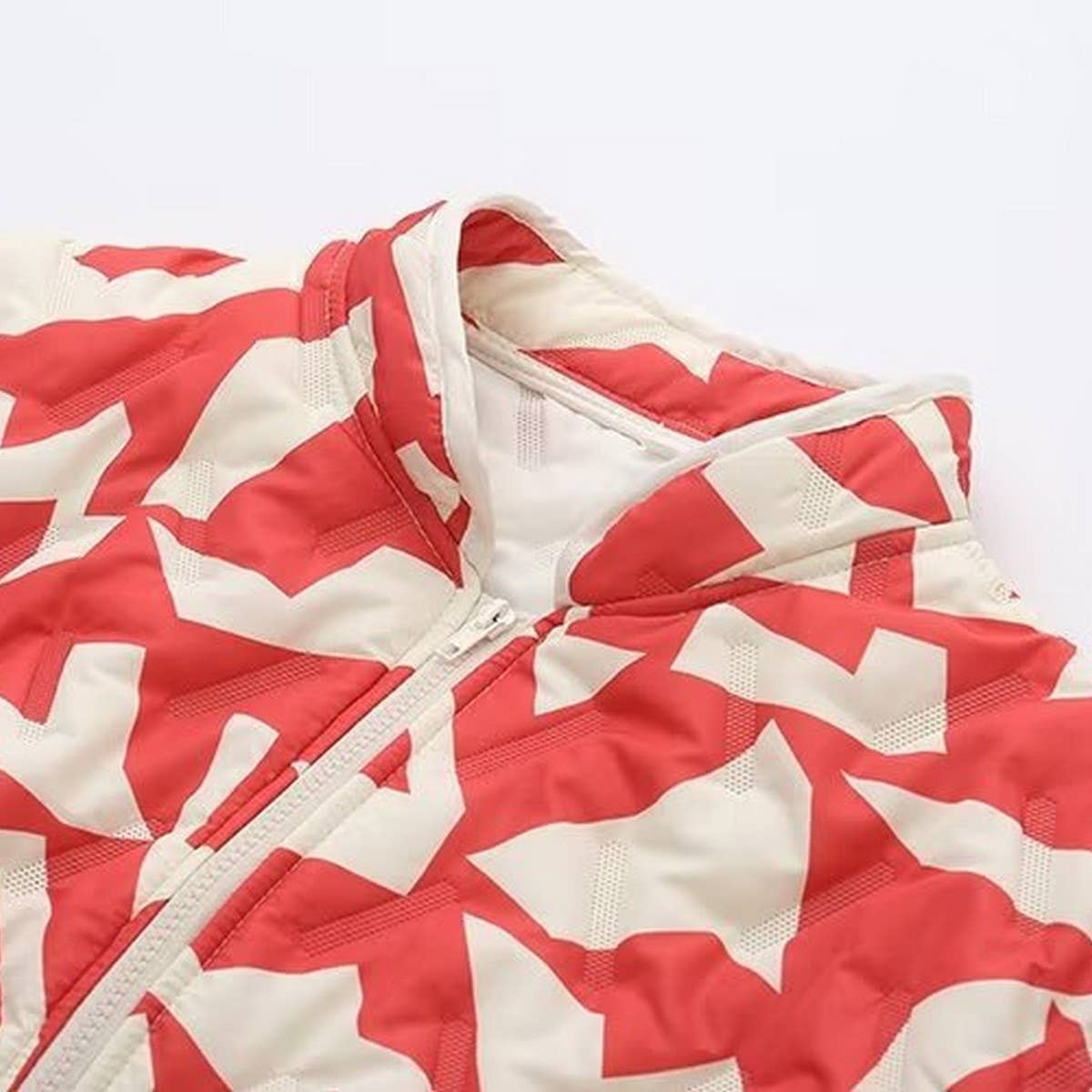 COLORBLOCK PRINT ZIP-UP QUILTED JACKET