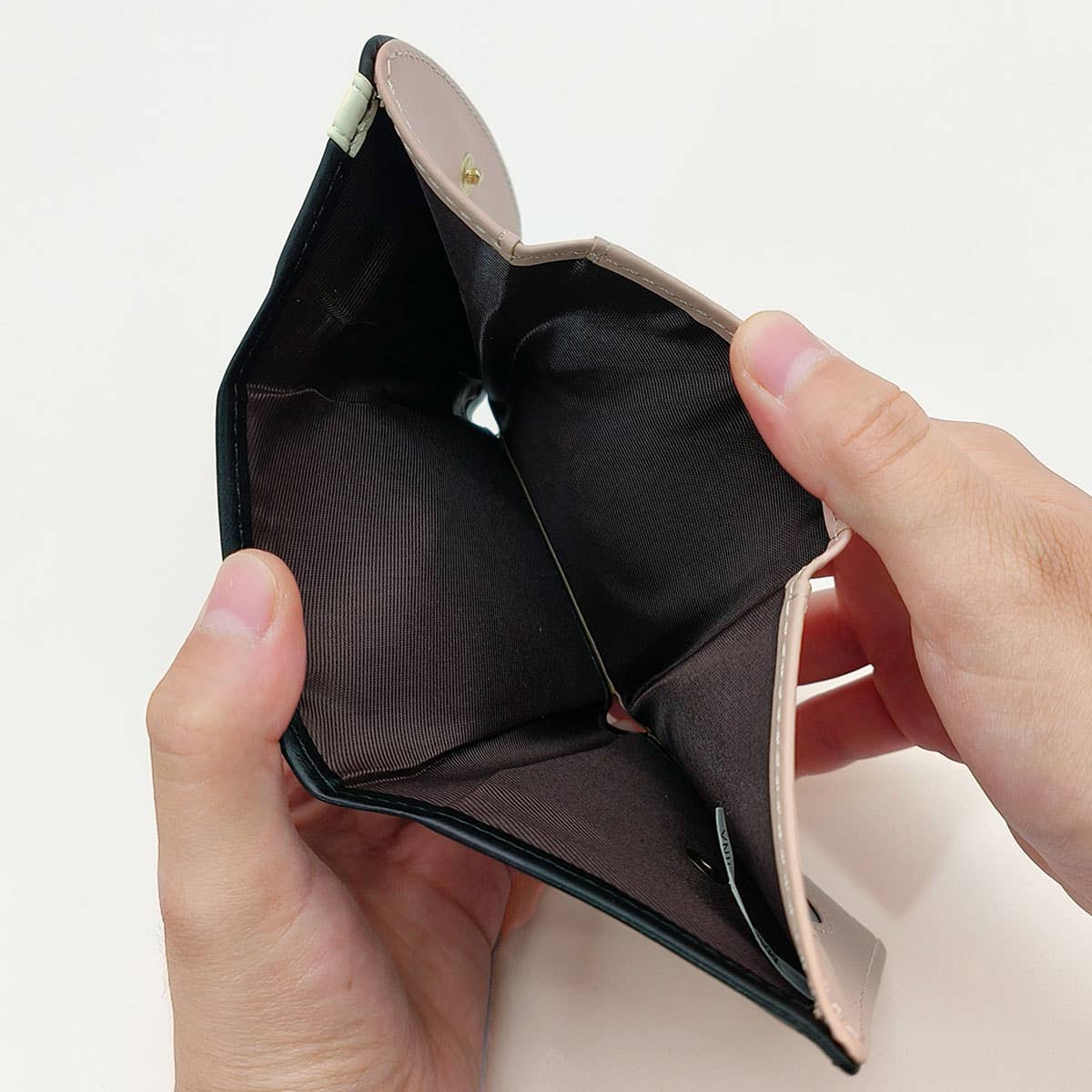 SQUARE LARGE CAPACITY BOW DECORATIVE WALLET_CWAB1629