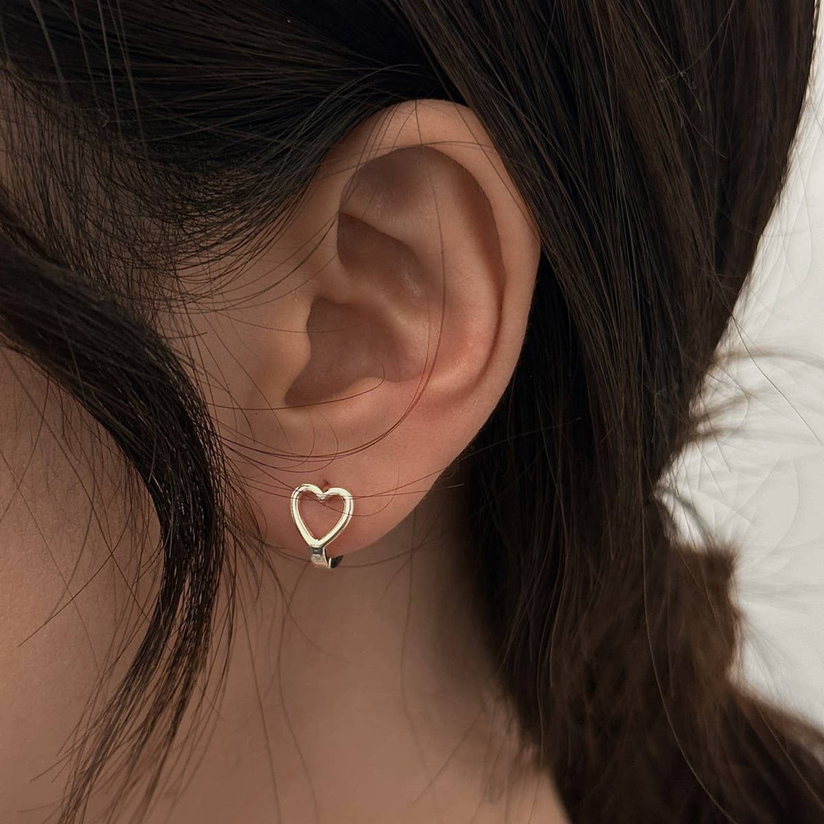 VALENTINE'S DAY SIMPLE HOLLOW HEART EARRINGS