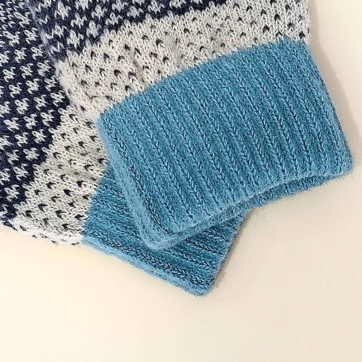 Wholesale Knit Touchscreen Gloves, Warm & Unisex_CWAG0023