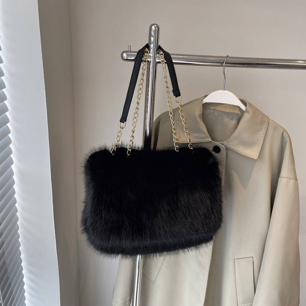 WINTER LEISURE SHOULDER BAG MESSENGER PLUSH BAG_CWAB4014