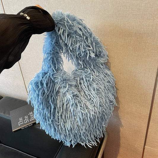 WINTER CROSSBODY ONESHOULDER FEATHER HEART PLUSHBAG_CWAB4006