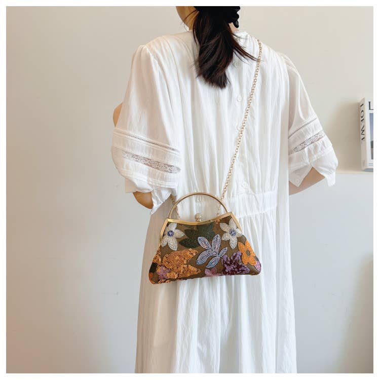 Chinese-style fashionable sequined flower handbag