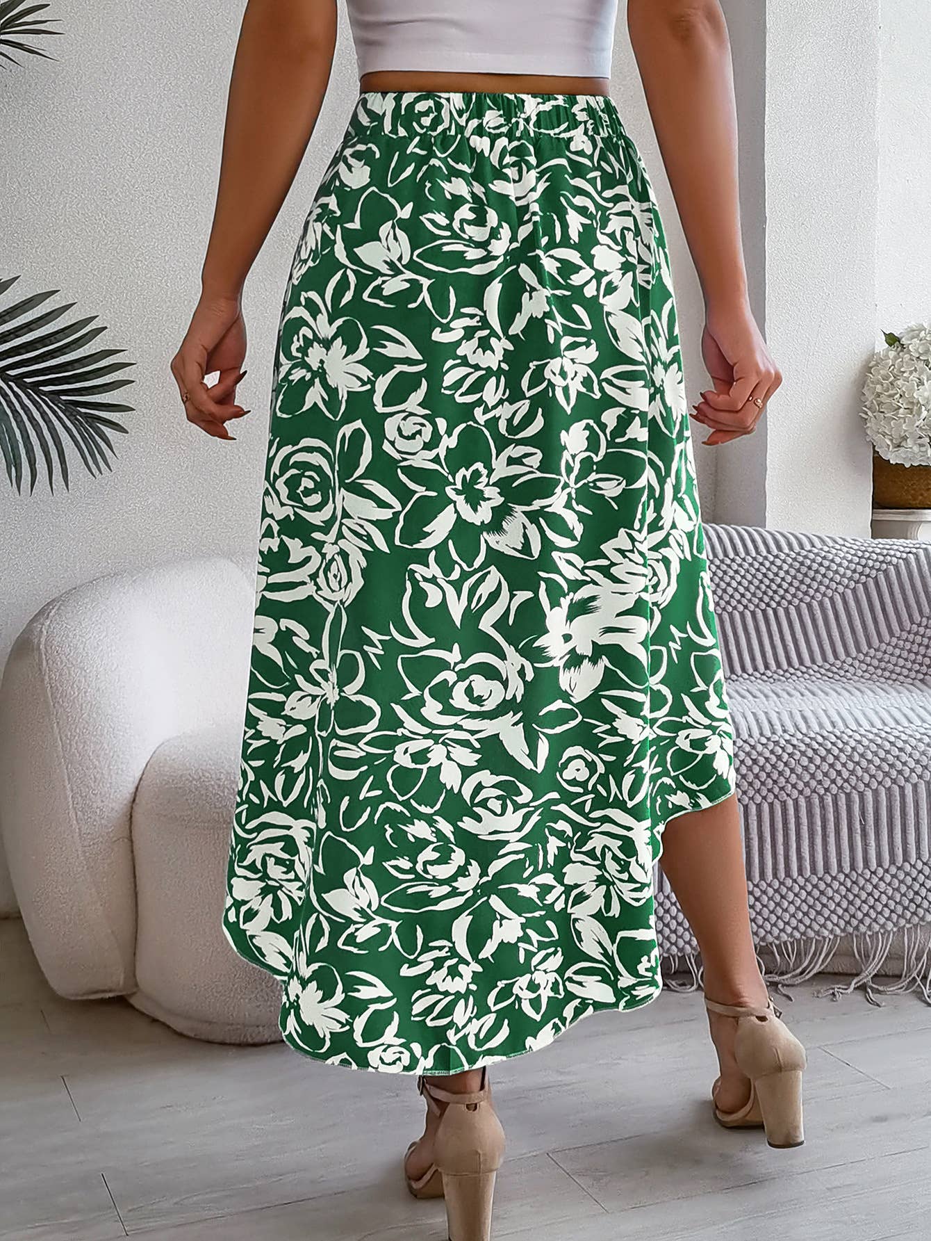 Floral print frilly irregular skirt