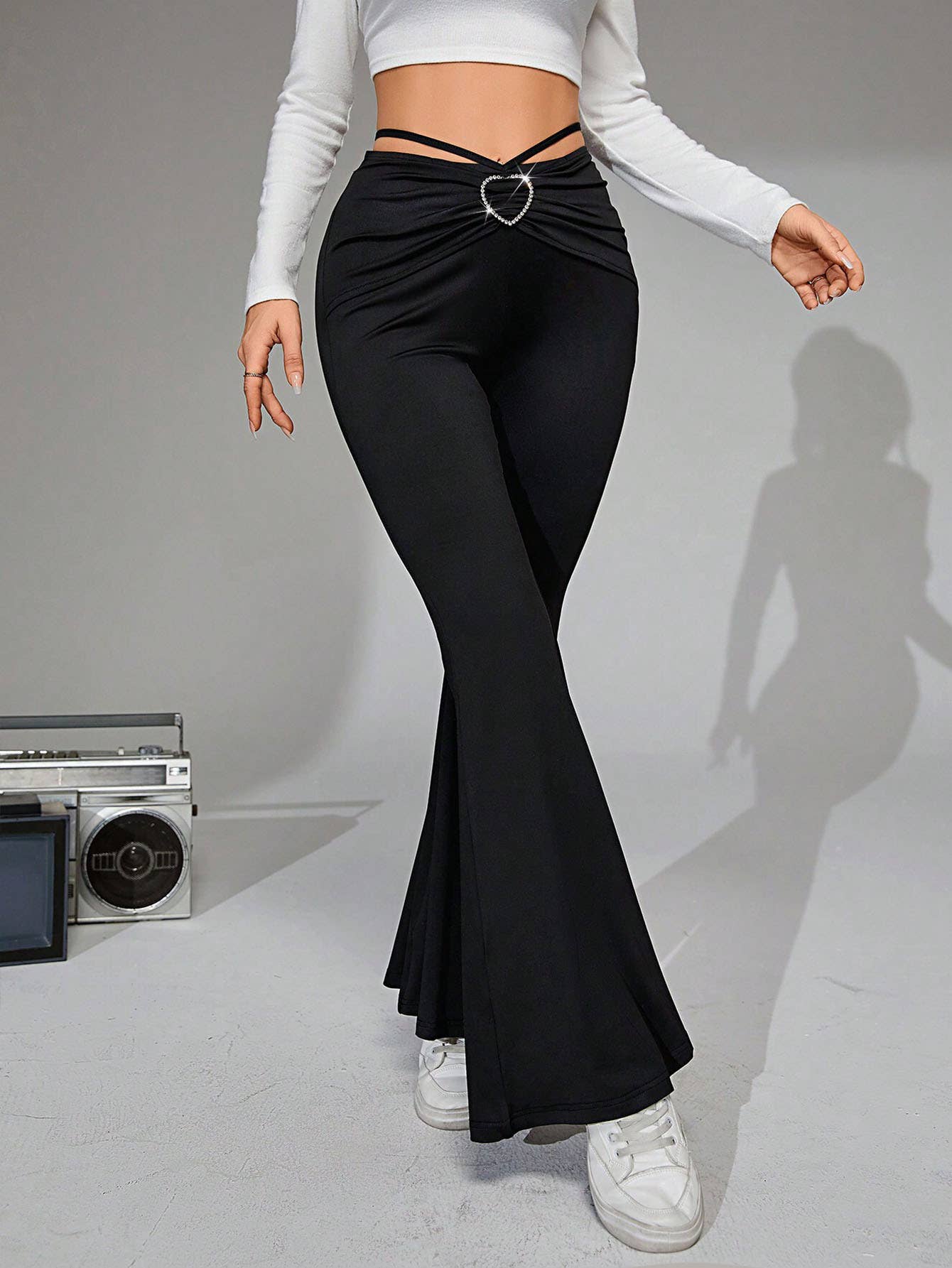 HIGH-WAISTED SLIM-FIT WIDE-LEGGED PANTS