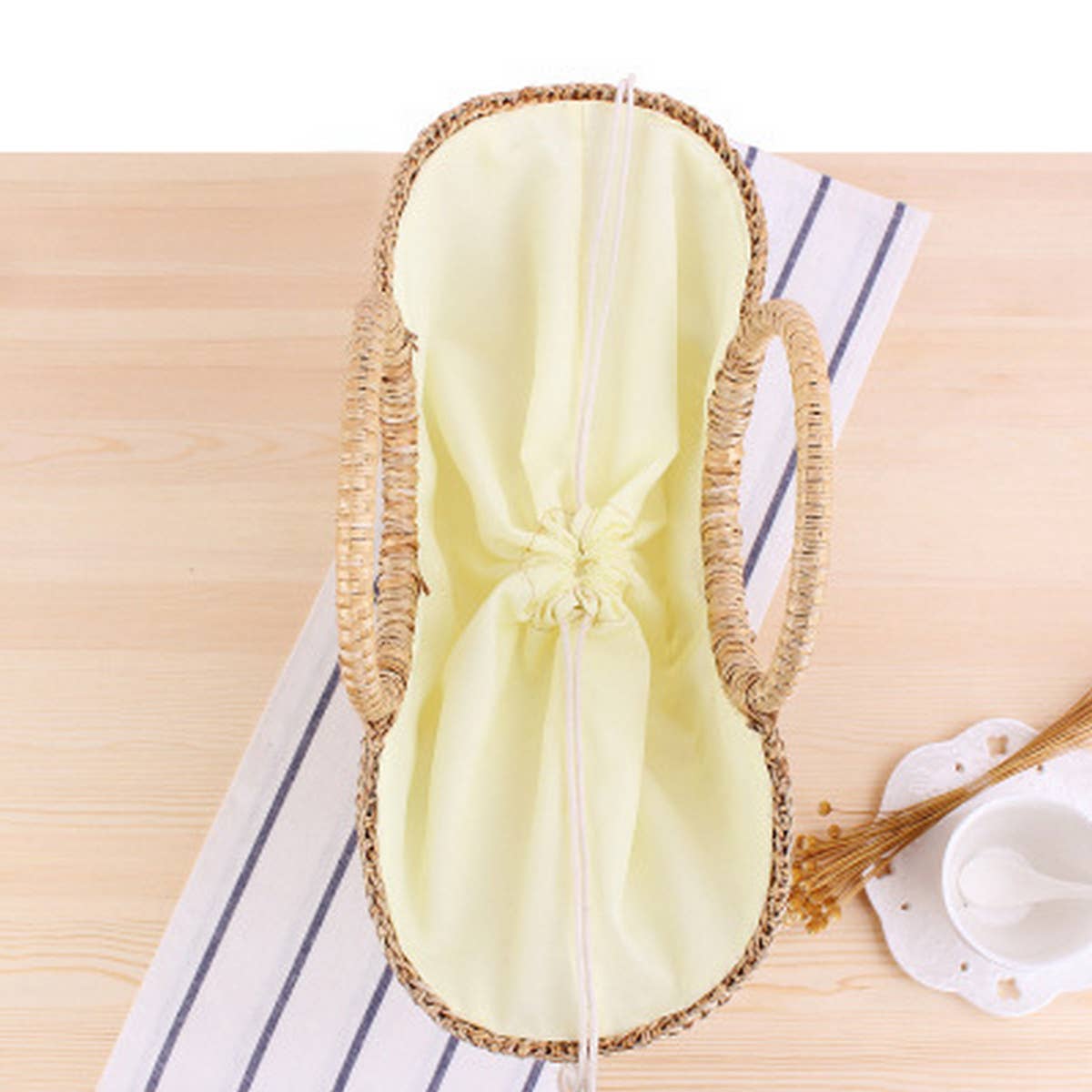 PORTABLE SEMI-CIRCLE WOOL BALL WOVEN BAG_CWAB2117