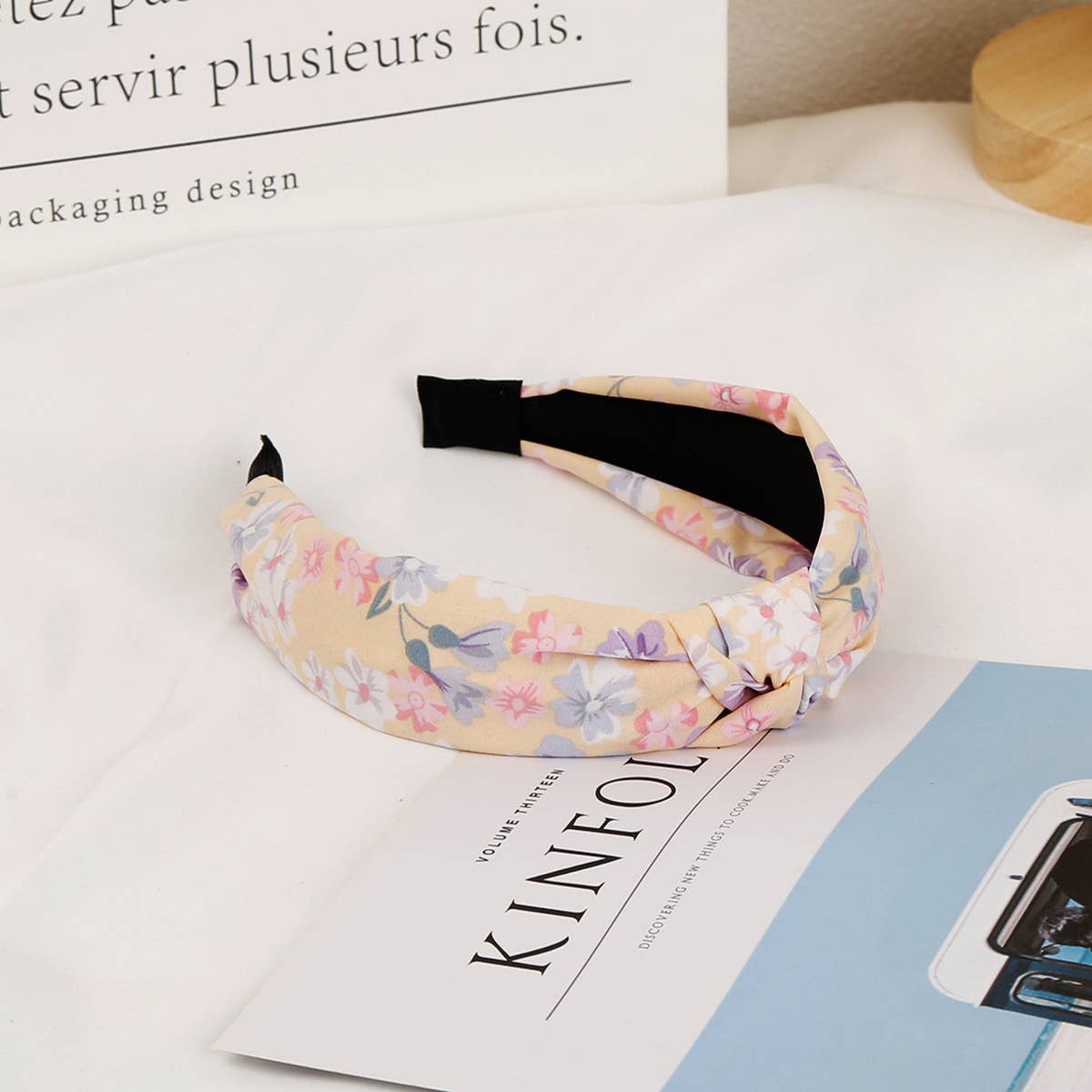 RETRO FLOWER WIDE BRIM HEADBAND_CWAHA1679