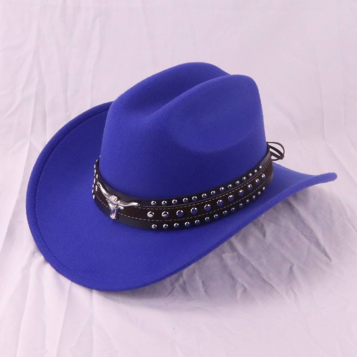 Wide Brim Felt Cowboy Hat with Bull Metal Decor_CWAH3664
